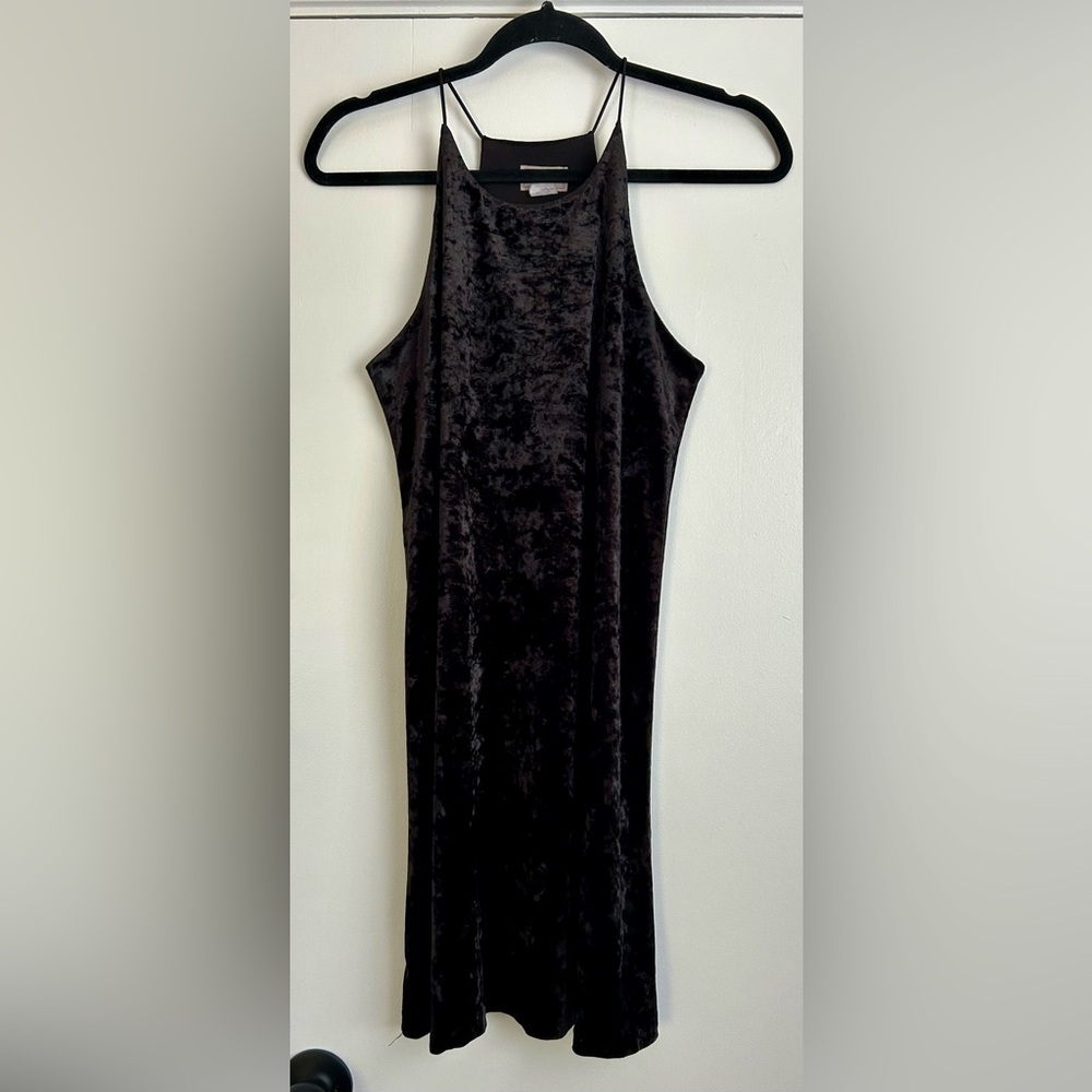 Love...ady Dress Women’s Medium Black Velvet Sheath Mini Halter Neck Vintage
